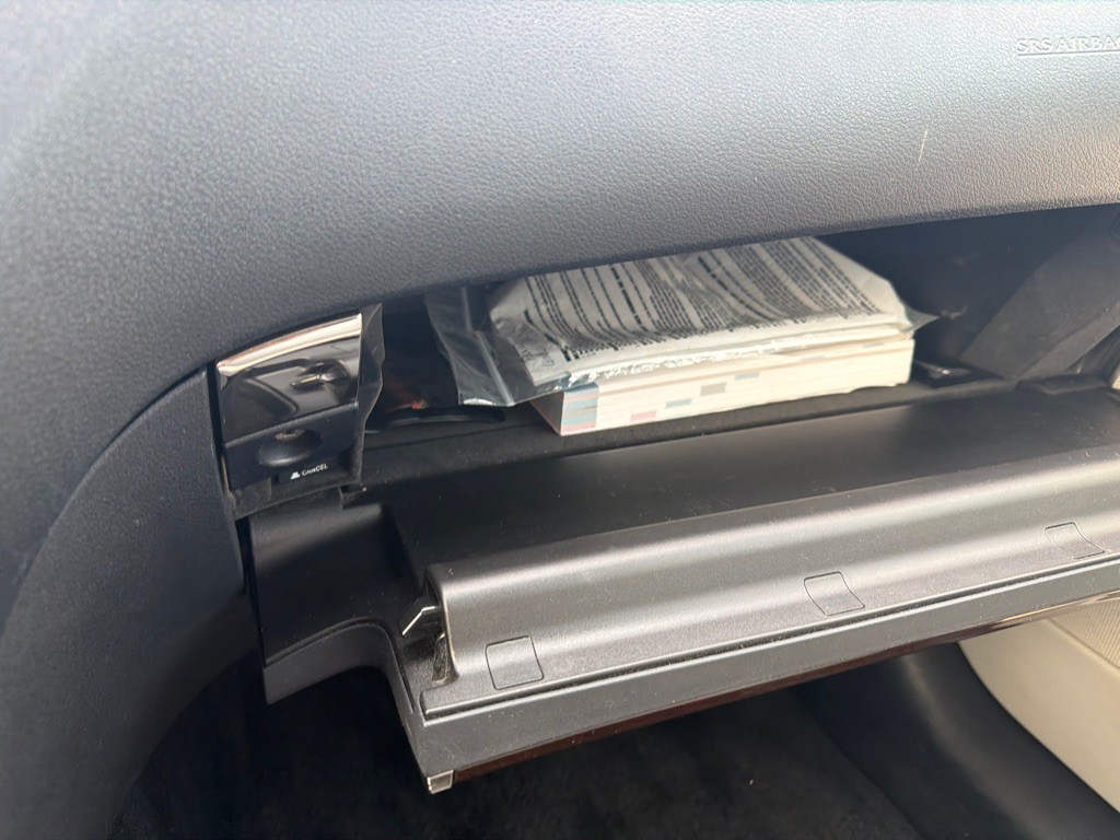 2012 Lexus ES Image 19