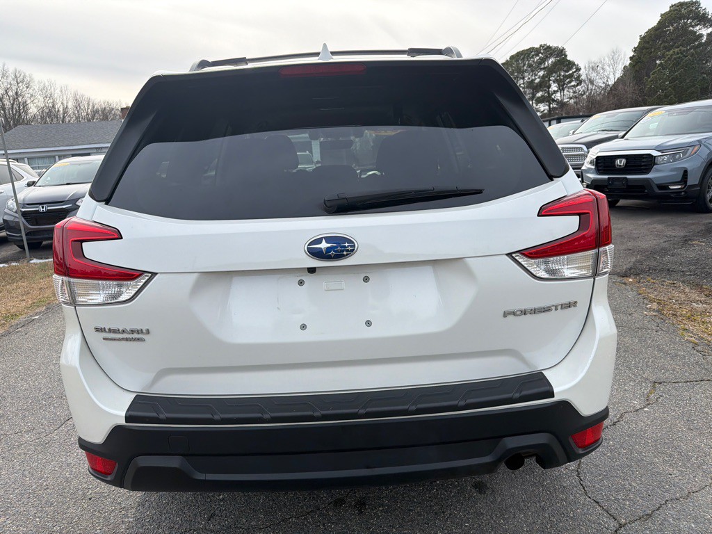 2019 Subaru Forester Image 9