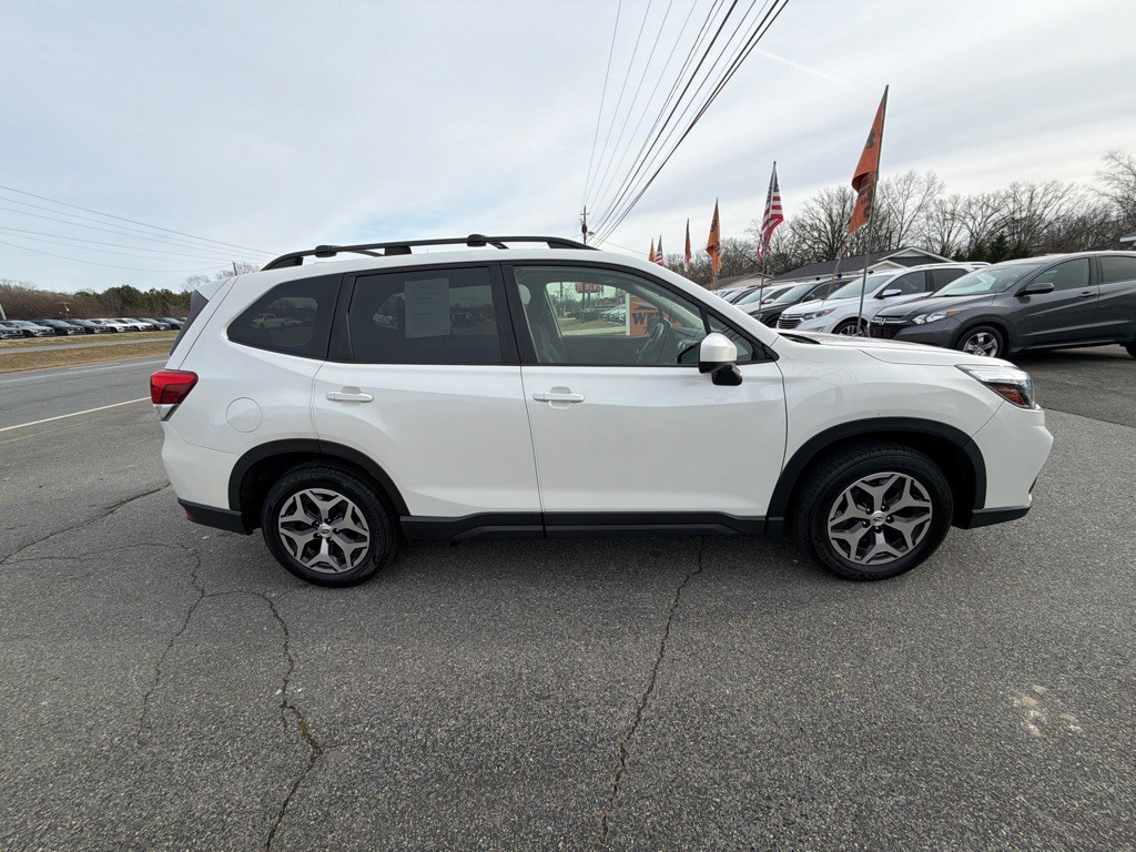 2019 Subaru Forester Image 14