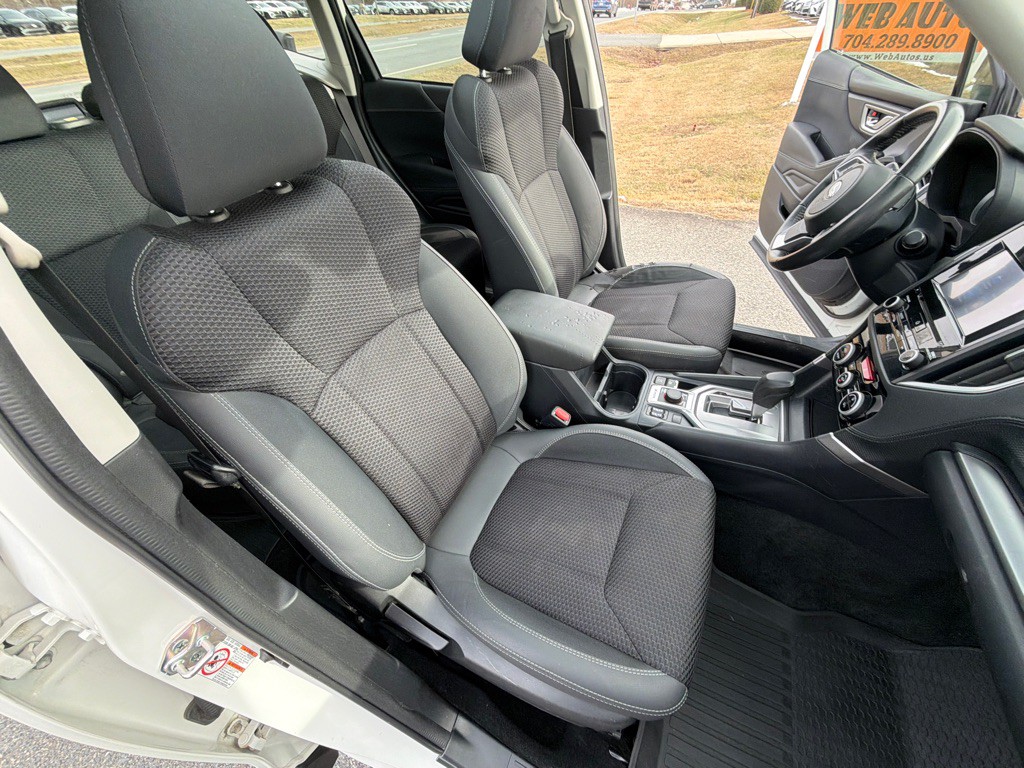 2019 Subaru Forester Image 30