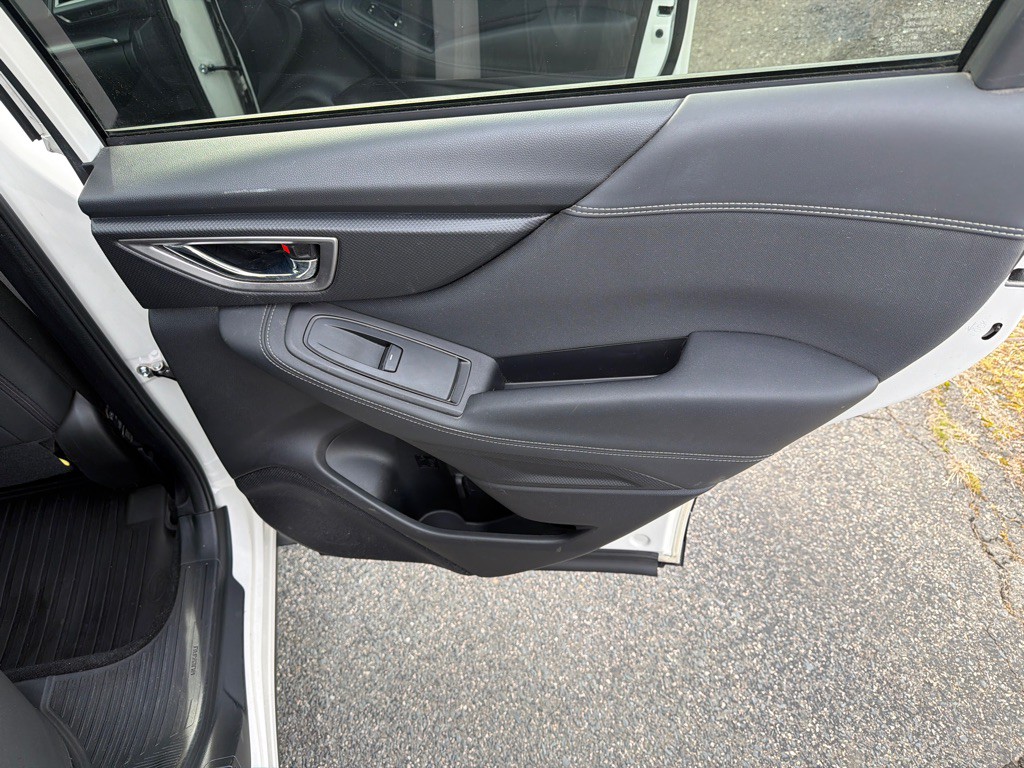 2019 Subaru Forester Image 32