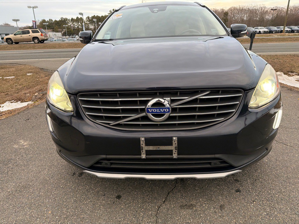 2017 Volvo XC60 Image 3