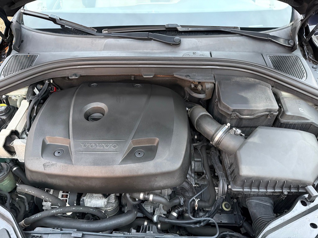 2017 Volvo XC60 Image 41