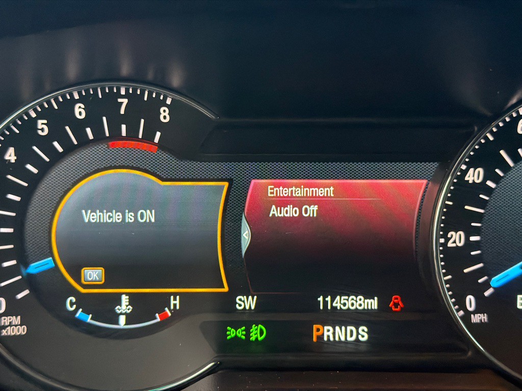 2017 Ford Explorer Image 18