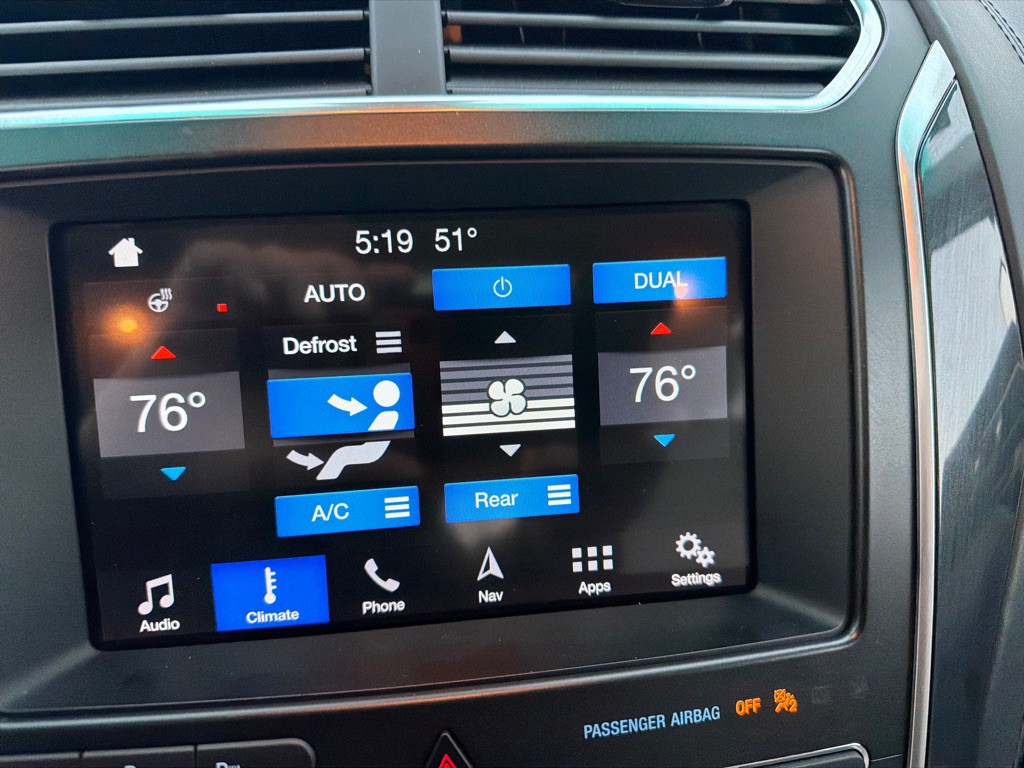 2017 Ford Explorer Image 20