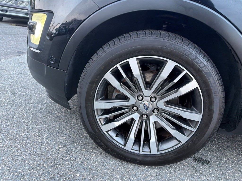 2017 Ford Explorer Image 37