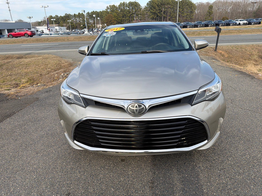 2017 Toyota Avalon Image 3