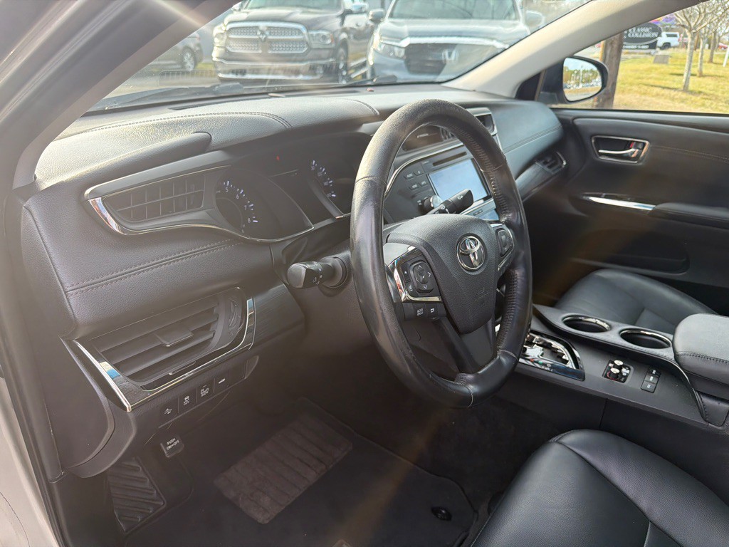 2017 Toyota Avalon Image 21