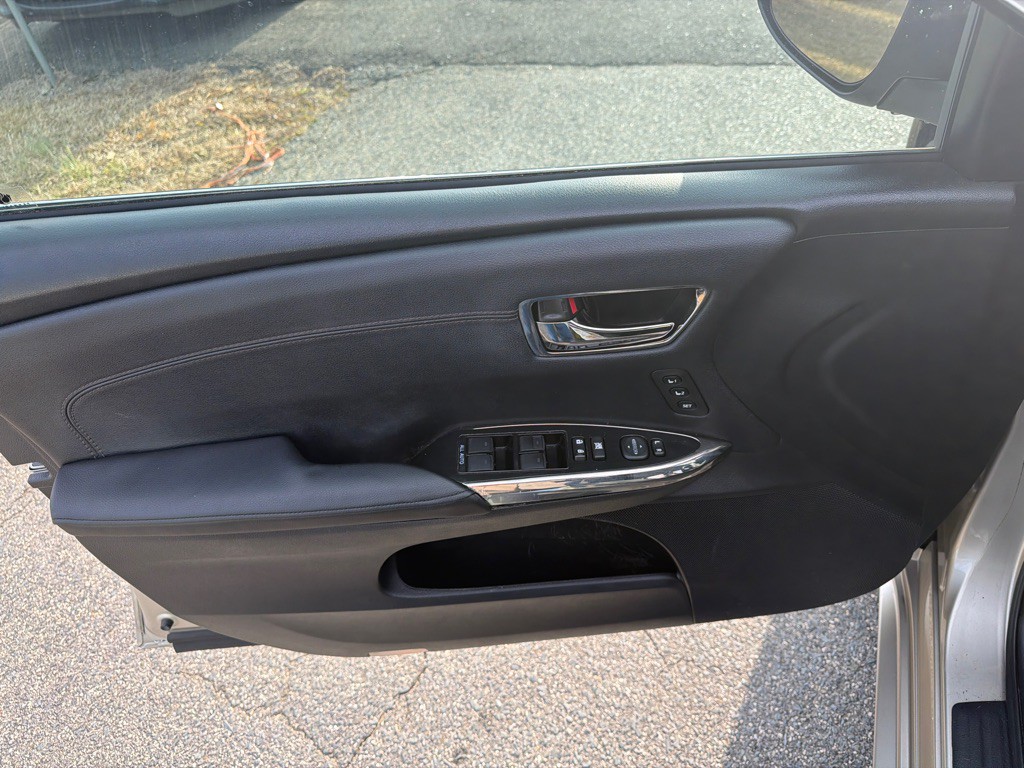 2017 Toyota Avalon Image 27