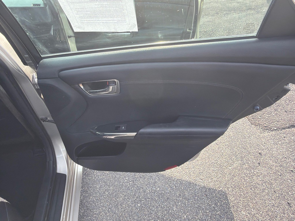 2017 Toyota Avalon Image 29