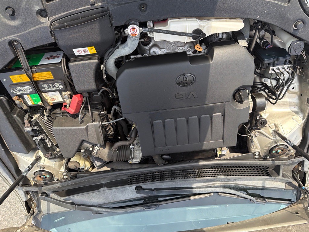 2017 Toyota Avalon Image 35