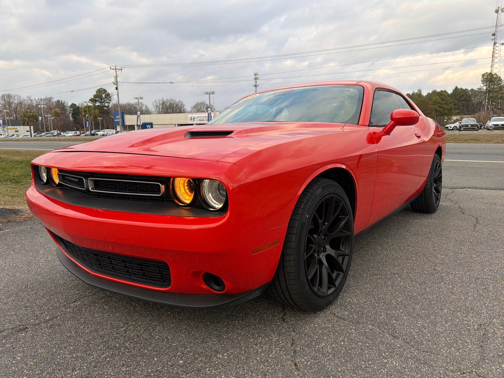 2020 Dodge Challenger Image 1