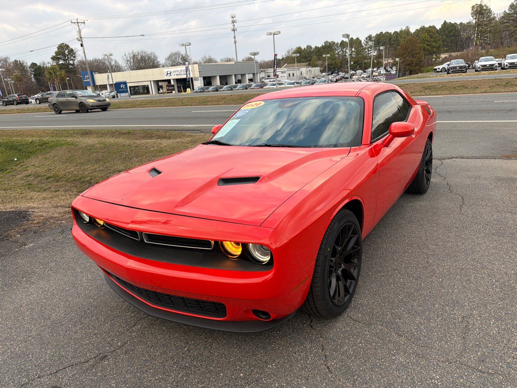 2020 Dodge Challenger Image 4