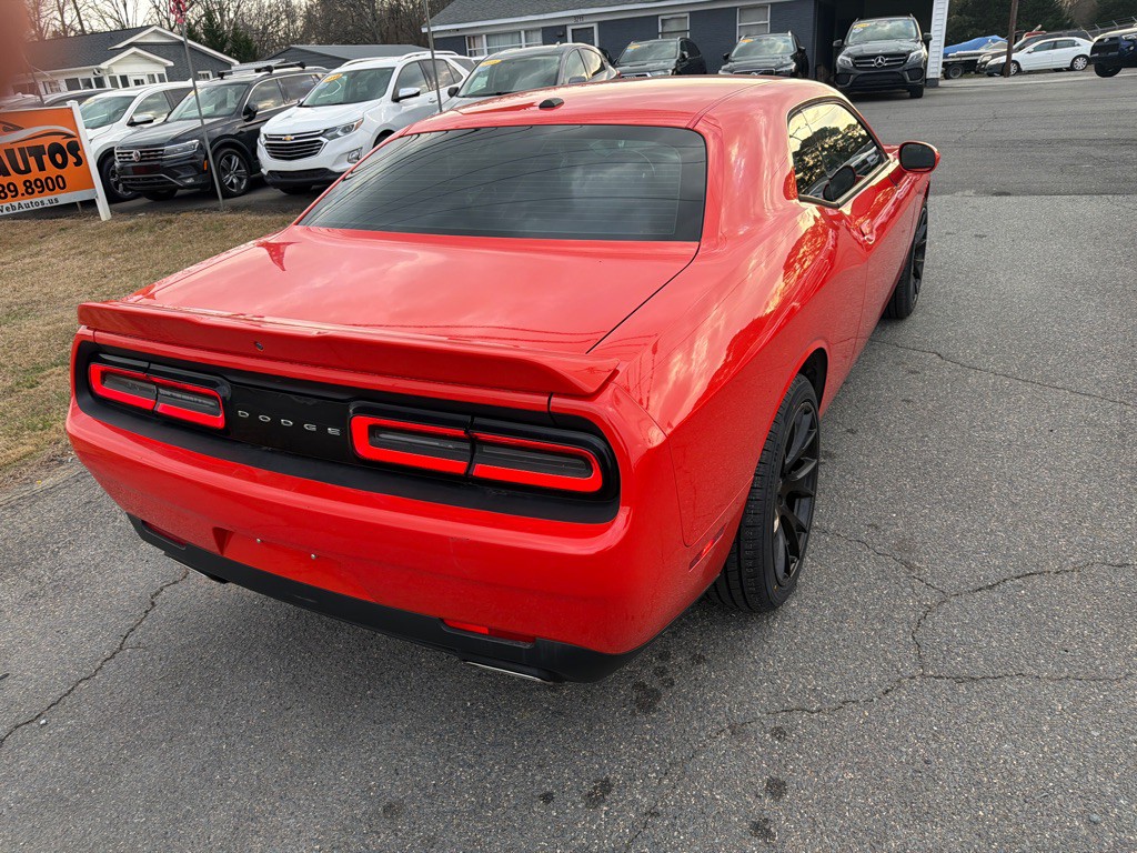 2020 Dodge Challenger Image 11