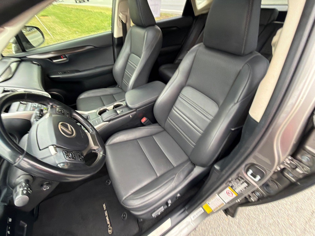 2017 Lexus NX Image 24