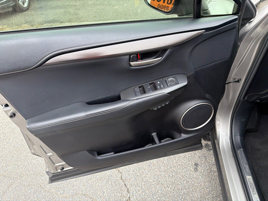 2017 Lexus NX Image 29