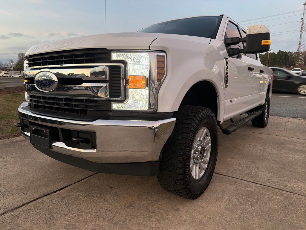 2018 Ford F-250 Image 1