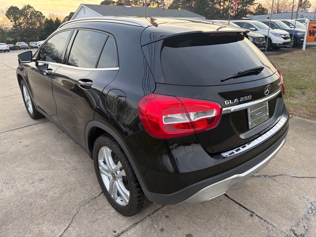 2018 Mercedes-Benz GLA-Class Image 10