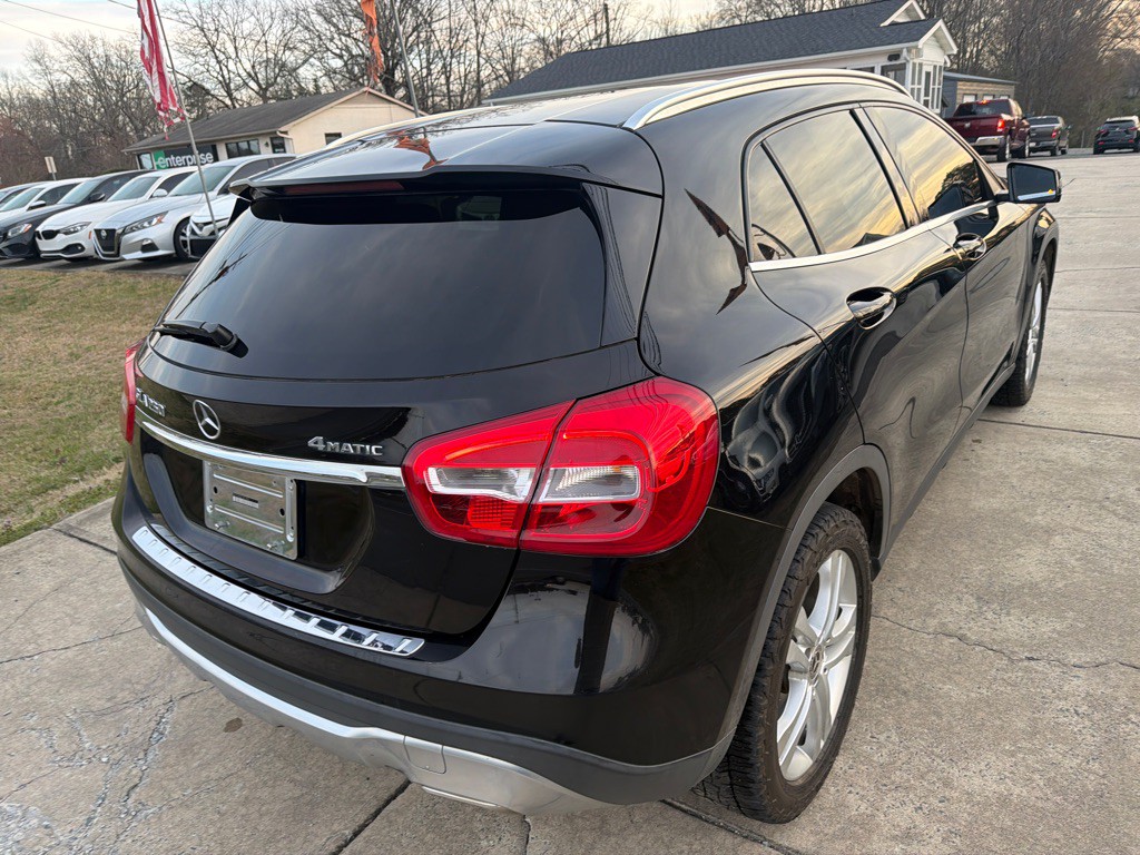 2018 Mercedes-Benz GLA-Class Image 11