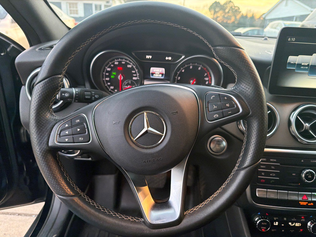 2018 Mercedes-Benz GLA-Class Image 18