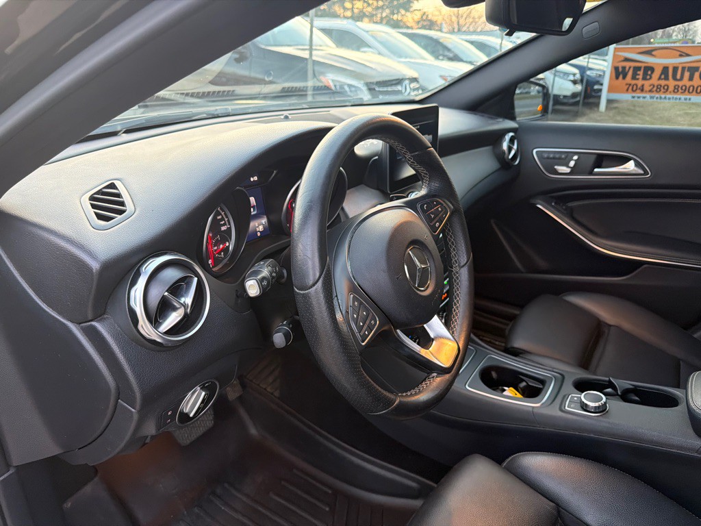 2018 Mercedes-Benz GLA-Class Image 25