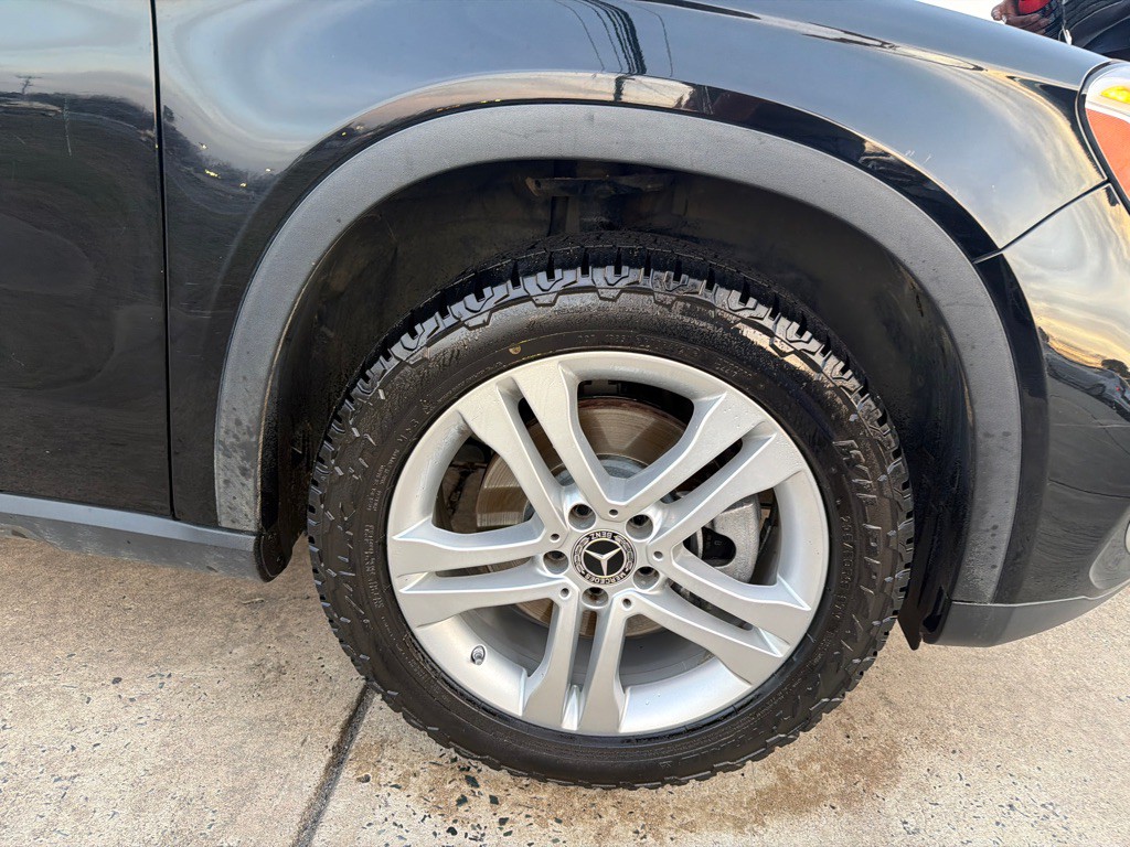 2018 Mercedes-Benz GLA-Class Image 38