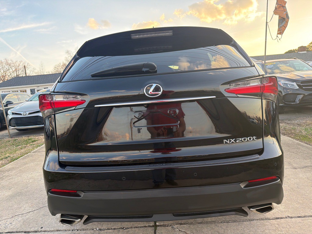 2016 Lexus NX Image 9