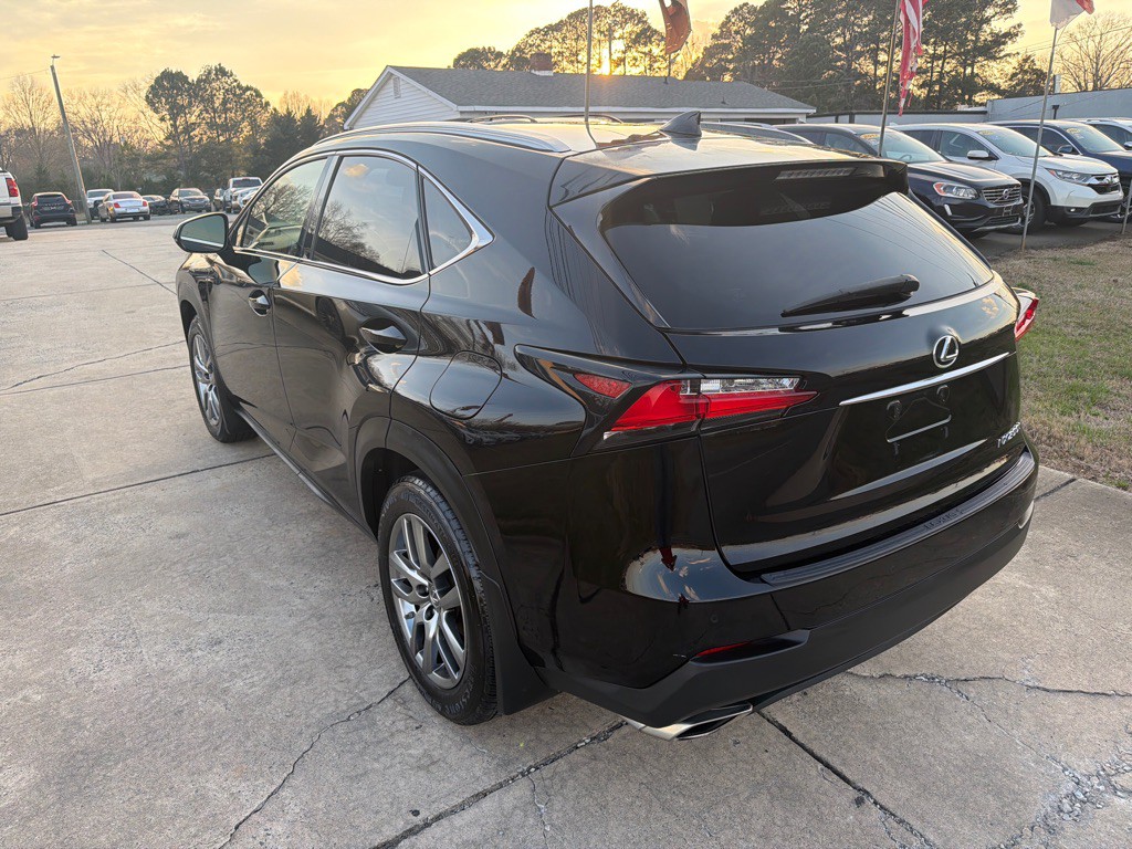 2016 Lexus NX Image 10