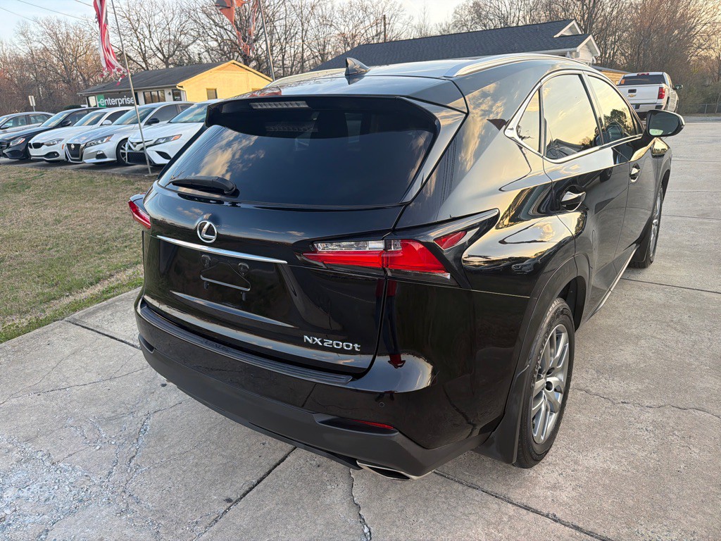 2016 Lexus NX Image 11