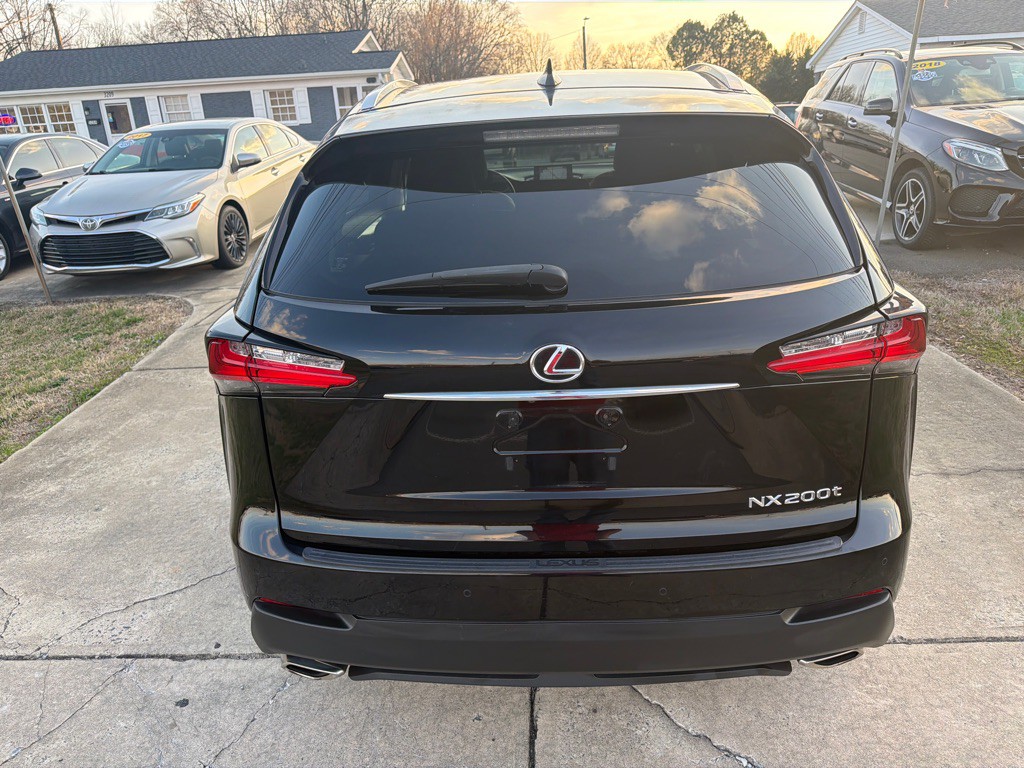 2016 Lexus NX Image 12