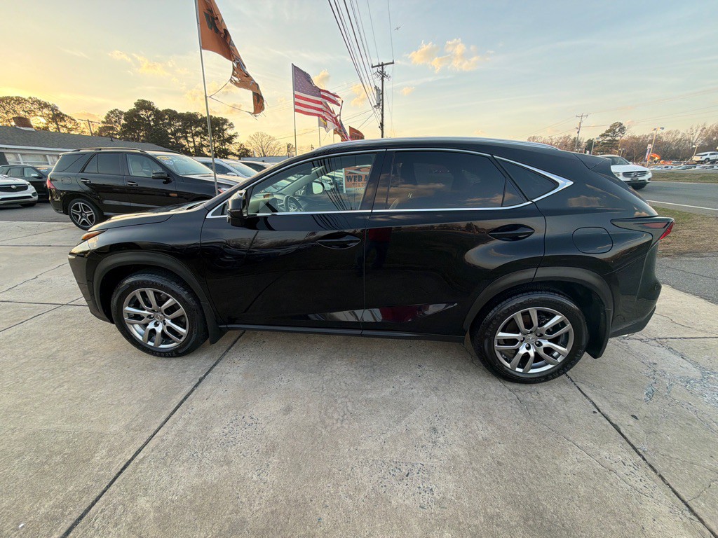 2016 Lexus NX Image 14