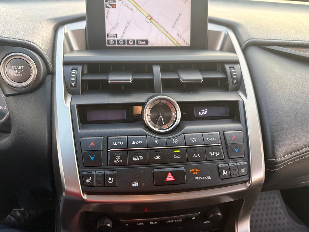 2016 Lexus NX Image 23