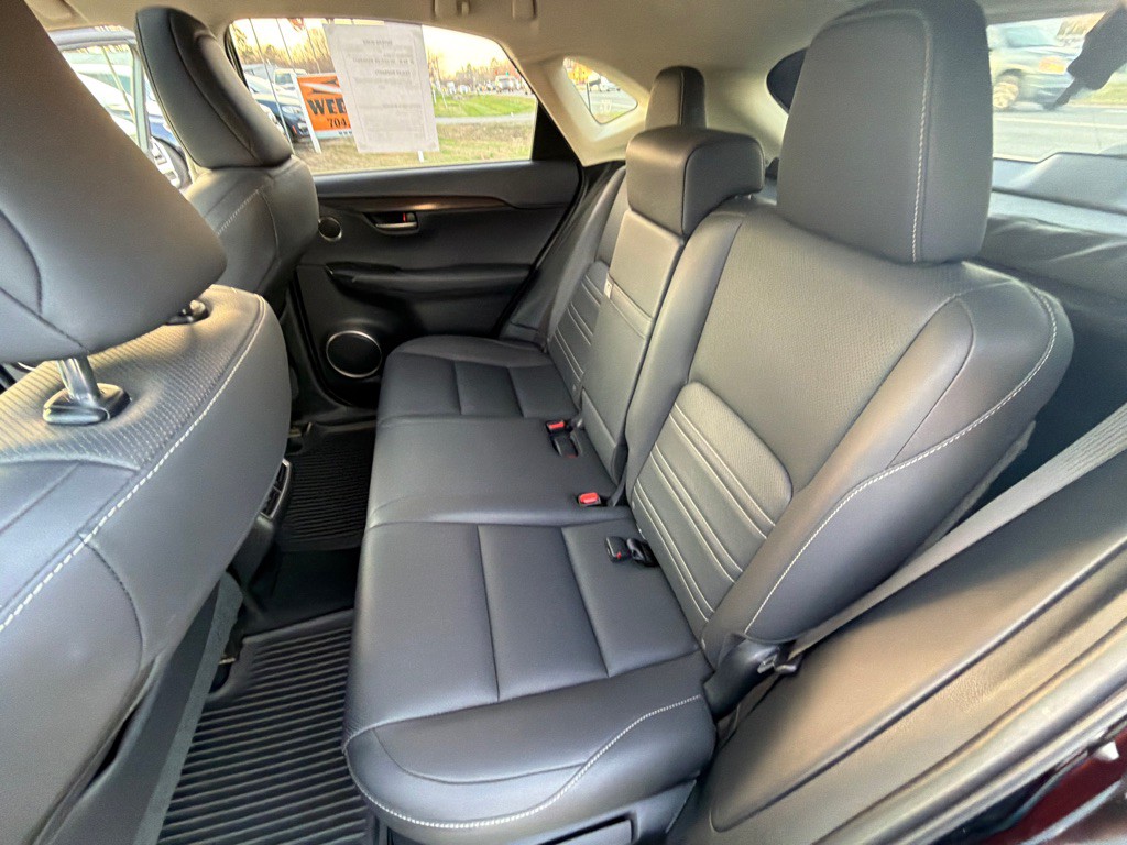 2016 Lexus NX Image 25