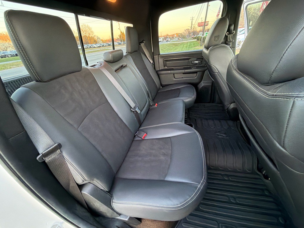 2017 RAM 1500 Image 27