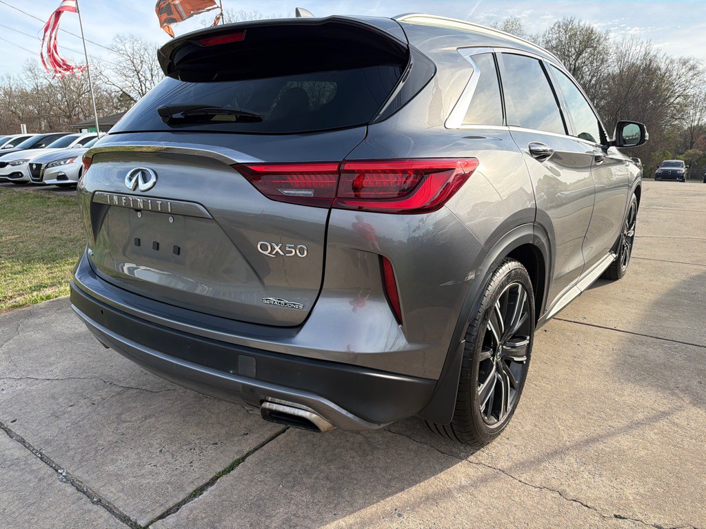 2021 INFINITI QX50 Image 8