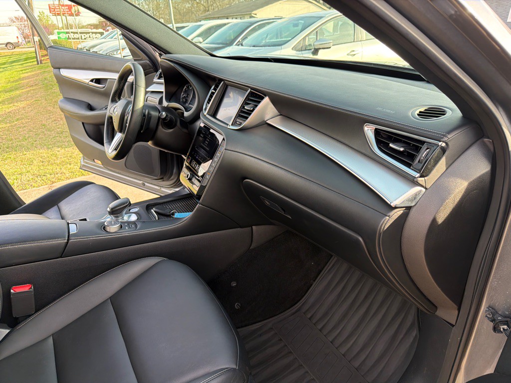 2021 INFINITI QX50 Image 16