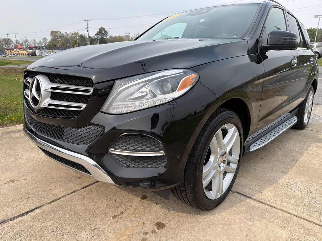 2017 Mercedes-Benz GLE-Class Image 1