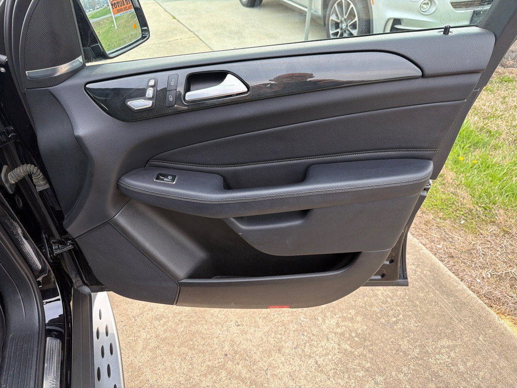 2017 Mercedes-Benz GLE-Class Image 32