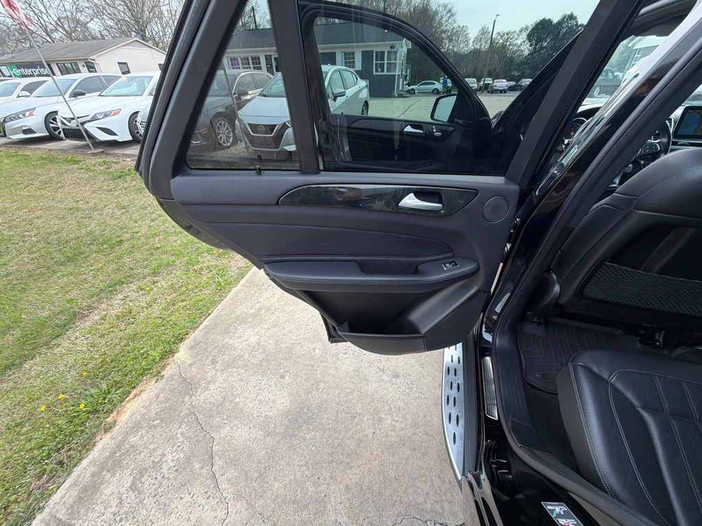 2017 Mercedes-Benz GLE-Class Image 34