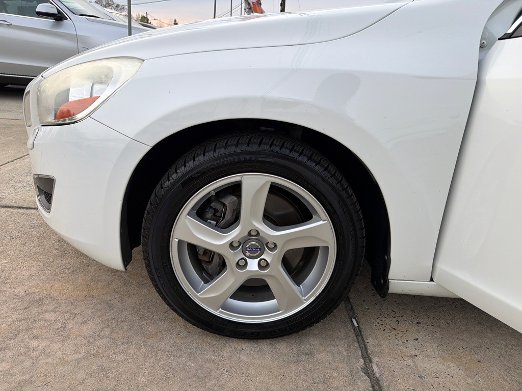 2013 Volvo S60 Image 32