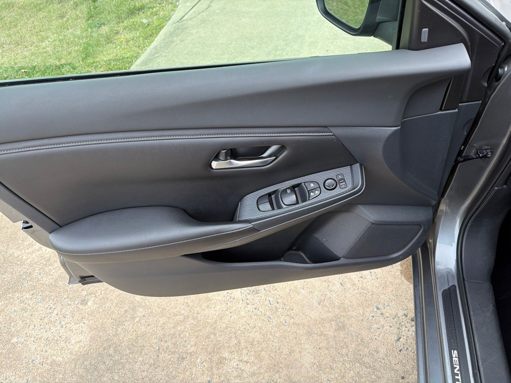 2021 Nissan Sentra Image 30