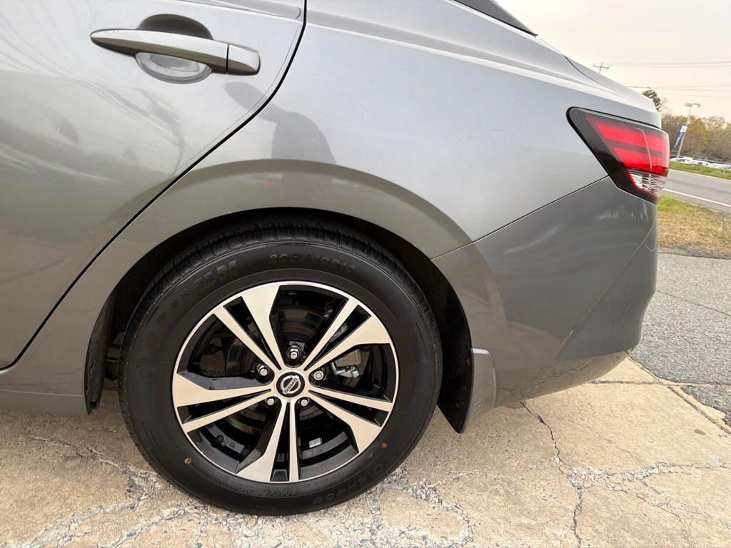 2021 Nissan Sentra Image 36