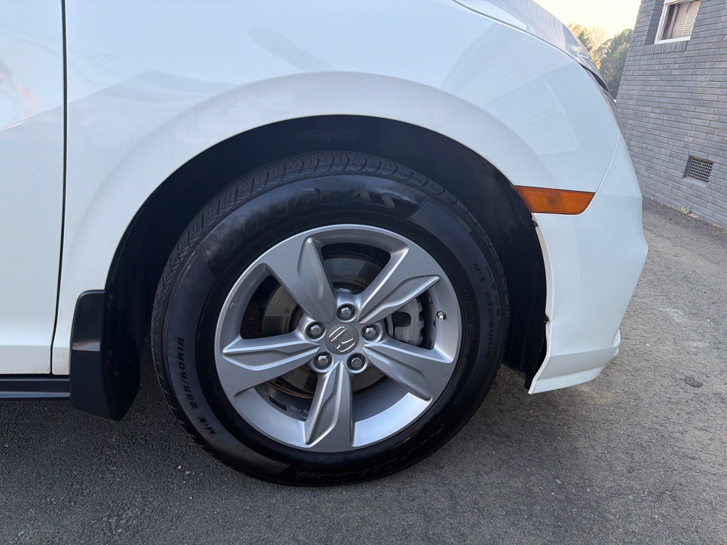 2018 Honda Odyssey Image 36