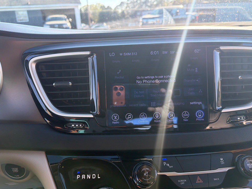 2017 Chrysler Pacifica Image 20