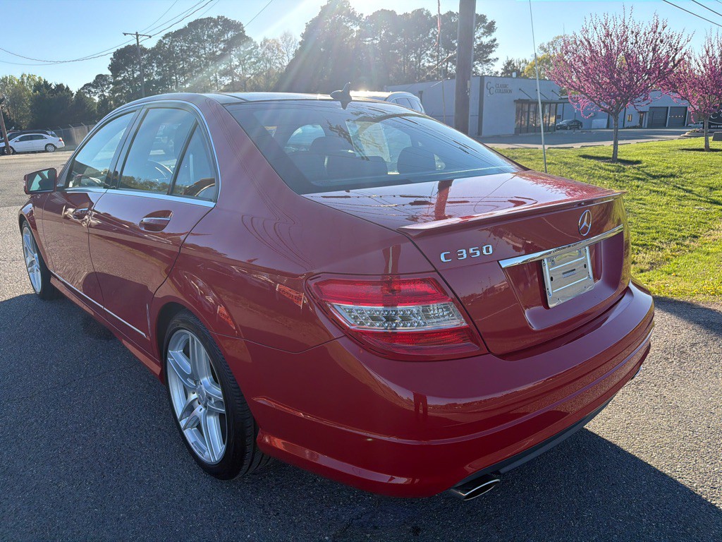 2010 Mercedes-Benz C-Class Image 7