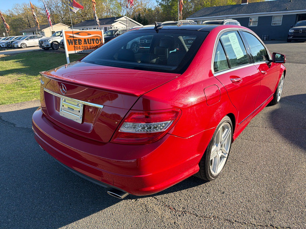 2010 Mercedes-Benz C-Class Image 8
