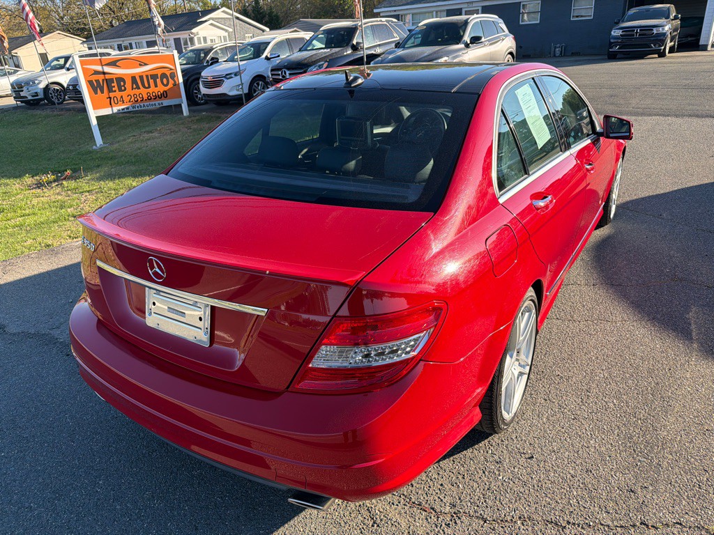 2010 Mercedes-Benz C-Class Image 11