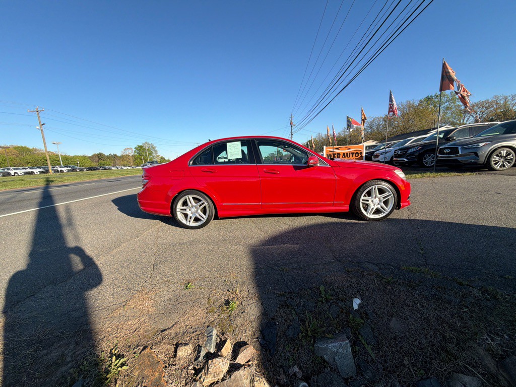 2010 Mercedes-Benz C-Class Image 13