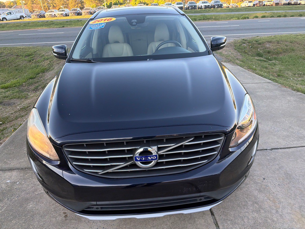 2016 Volvo XC60 Image 6