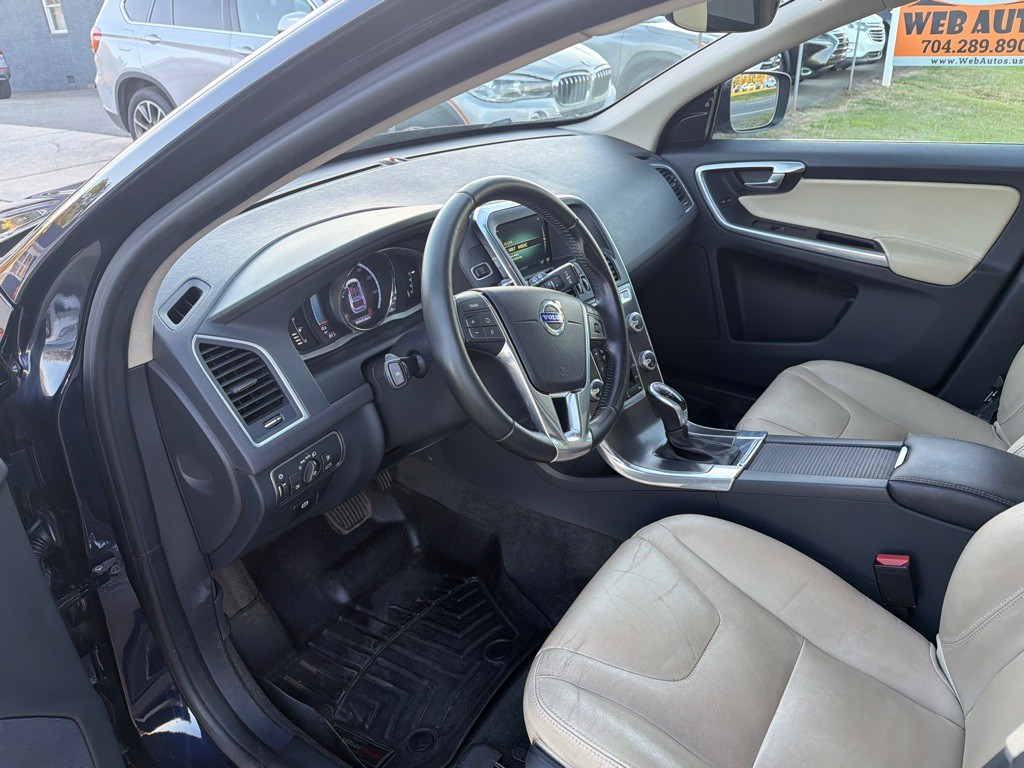 2016 Volvo XC60 Image 15